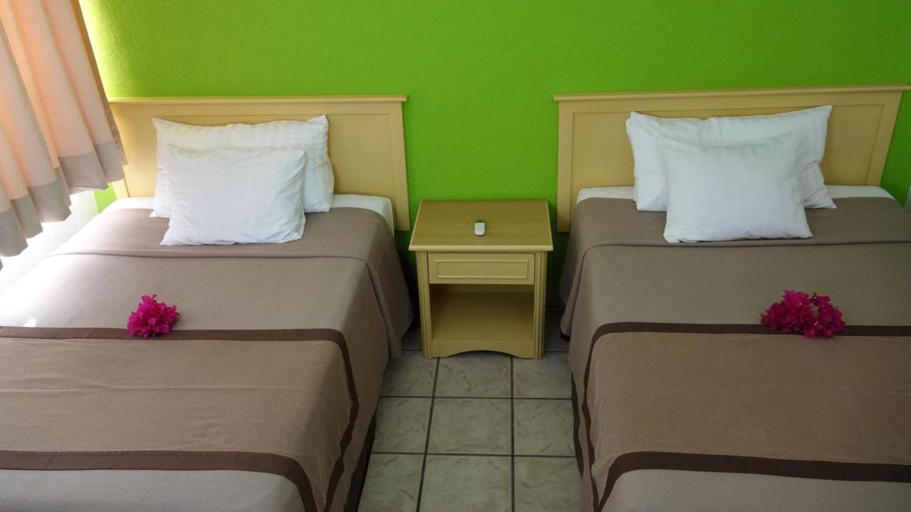 קאבו סן לוקאס Sunrock Hotel & Suites מראה חיצוני תמונה