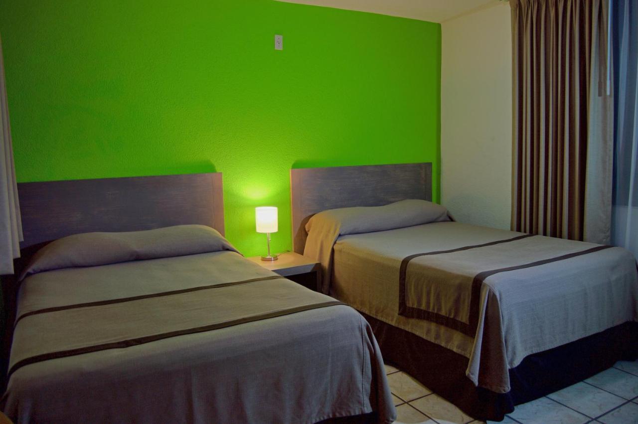 קאבו סן לוקאס Sunrock Hotel & Suites מראה חיצוני תמונה