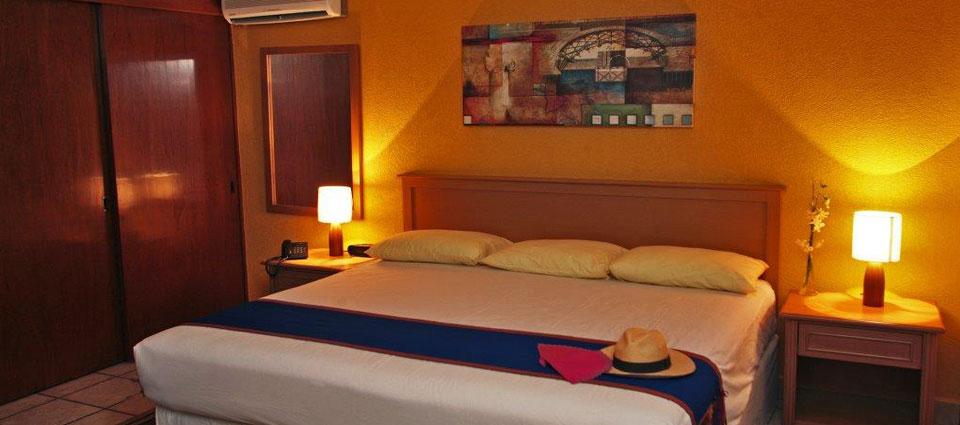 קאבו סן לוקאס Sunrock Hotel & Suites מראה חיצוני תמונה