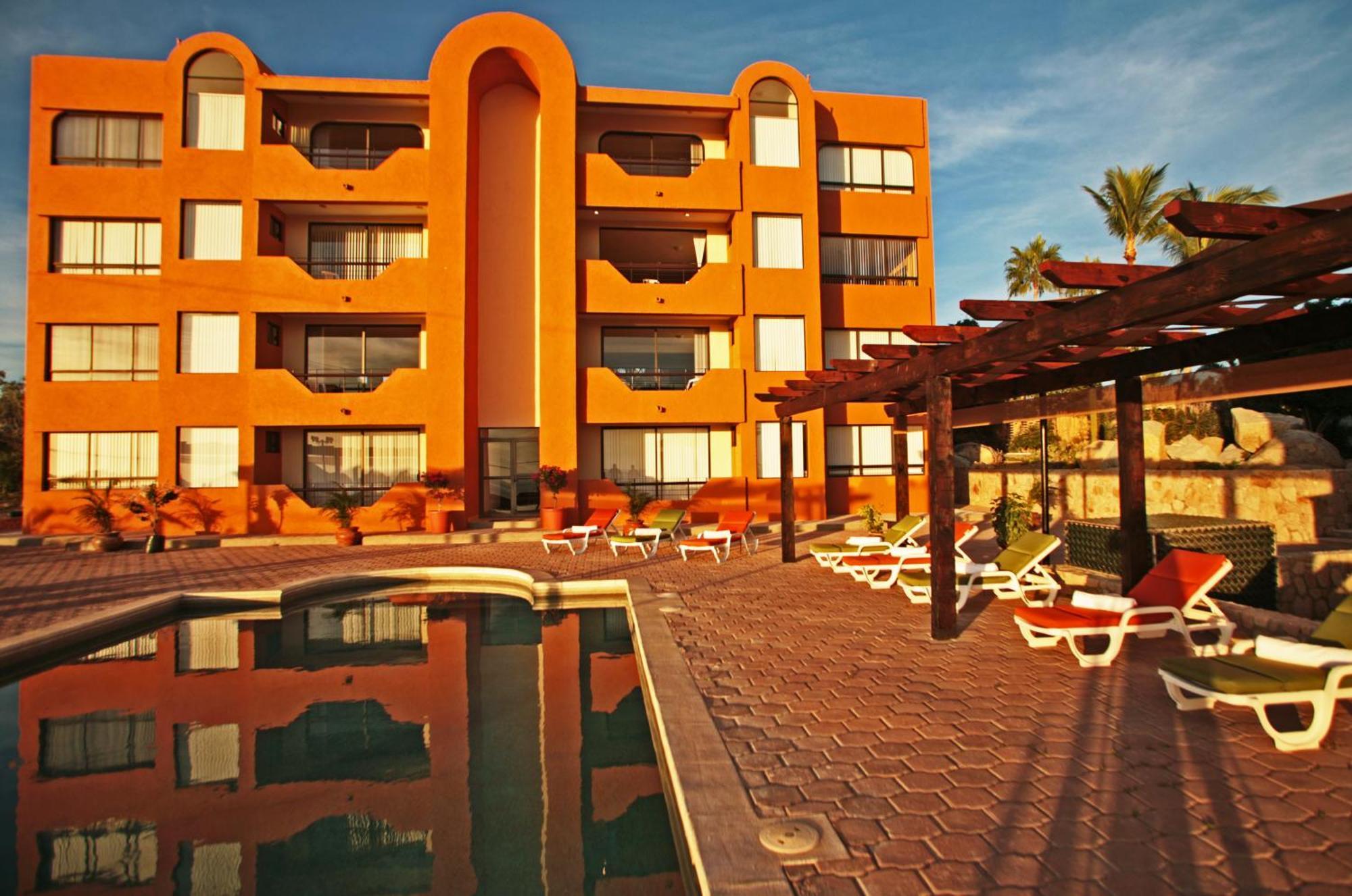 קאבו סן לוקאס Sunrock Hotel & Suites מראה חיצוני תמונה