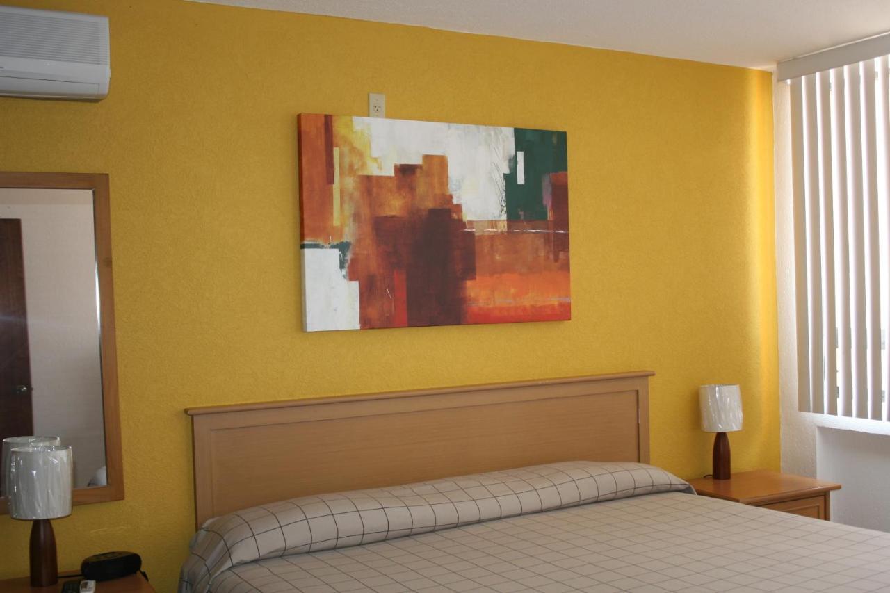 קאבו סן לוקאס Sunrock Hotel & Suites מראה חיצוני תמונה